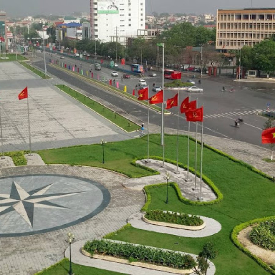 Hình ảnh quảng trường Hùng Vương