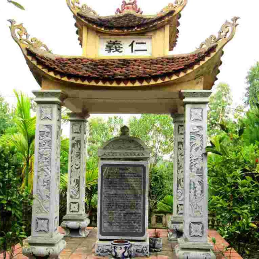 Văn bia ghi lại ý chí chống giặc ngoại xâm của Ngô Quang Bích tại đền Tiên Động
