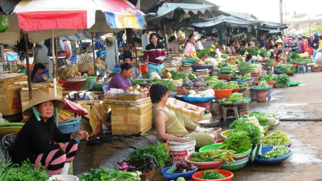 Chợ 5 tầng - Nơi lưu giữ đậm nét truyền thống