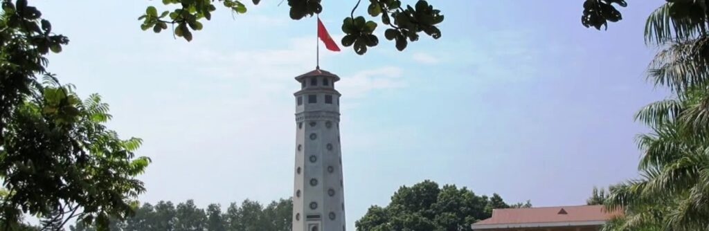 Cột cờ Hưng Hóa - Biểu tượng hùng thiêng