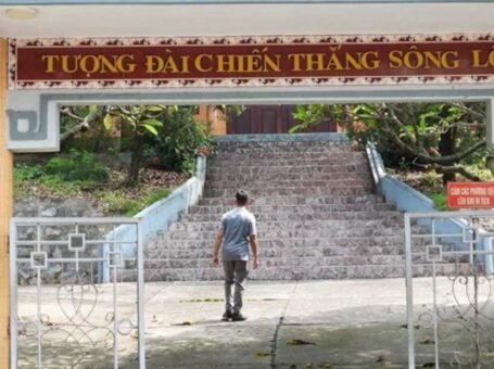 Du lịch Tượng đài chiến thắng sông Lô – Huyện Đoan Hùng