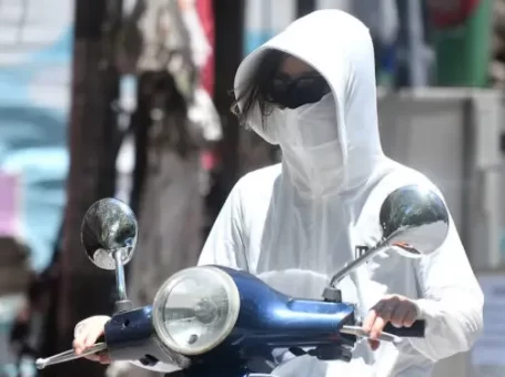 Thời tiết Miền Bắc 10 ngày tới: Nắng nóng kéo dài nhất từ đầu năm, oi bức đến đêm