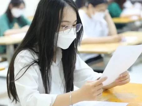 Công an xác minh nghi vấn lọt đề Văn thi tốt nghiệp THPT