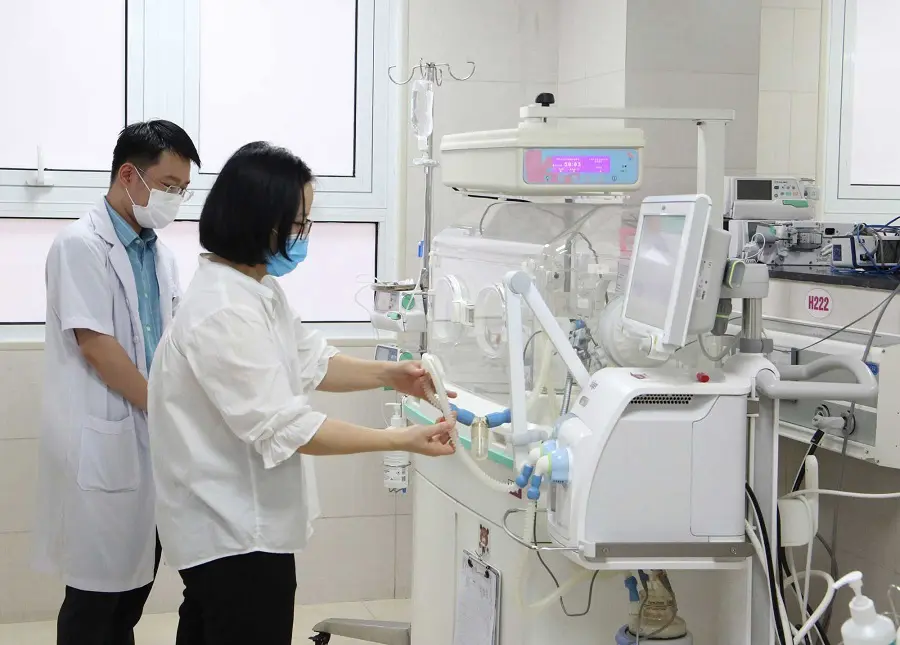 xa hoi 3 9 Bệnh viện Sản Nhi (Phú Thọ): Điều trị, nuôi dưỡng thành công trẻ sinh non chỉ cân nặng 700 gram