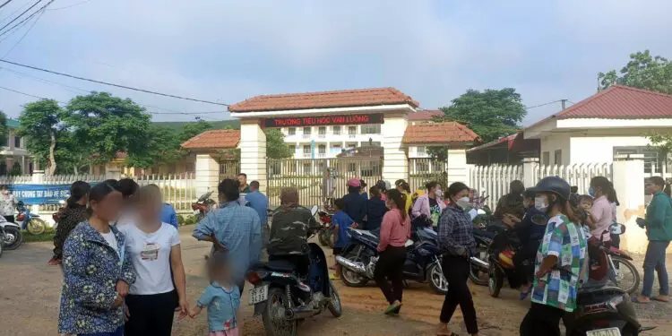 Gia hạn thanh tra vụ ngôi trường bị phụ huynh “quây” ở Phú Thọ
