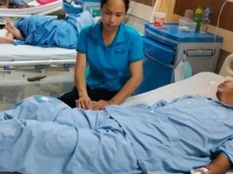 Anh Huy thời điểm điều trị tại bệnh viện ở Hà Nội.