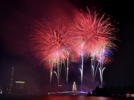 Việt Trì không tổ chức bắn pháo hoa và chương trình Countdown 2025: Sự vắng mặt đầy tiếc nuối